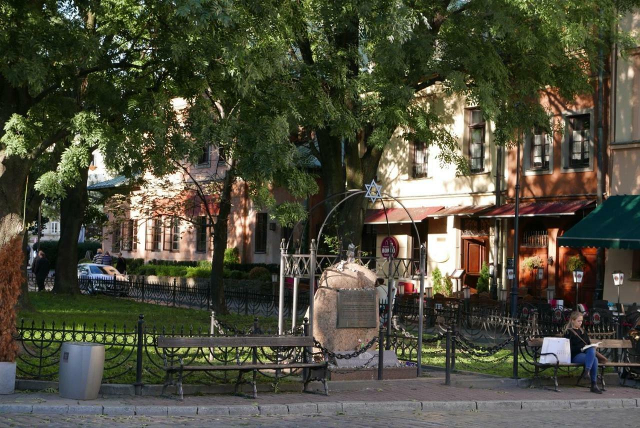 Sunflower Apartment Krakow Ngoại thất bức ảnh